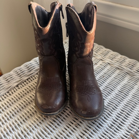 Cat & Jack Other - Kids size 8 Brown Leather Cowboy Boots